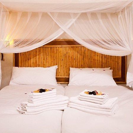 Halali Camp 호텔 Etosha 외부 사진